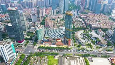 航拍广州天河区购物广场交通车流城市建筑群视频的预览图